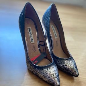 Brand new leather pumps